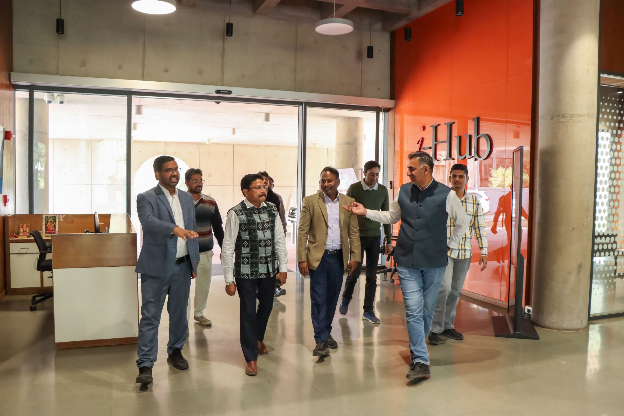 Dr Mukesh Mahaling, Hon'ble Cabinet Minister of Health and Family Welfare, Parliamentary Affairs, and Electronics and Information Technology, government of Odisha, visited i-Hub Gujarat