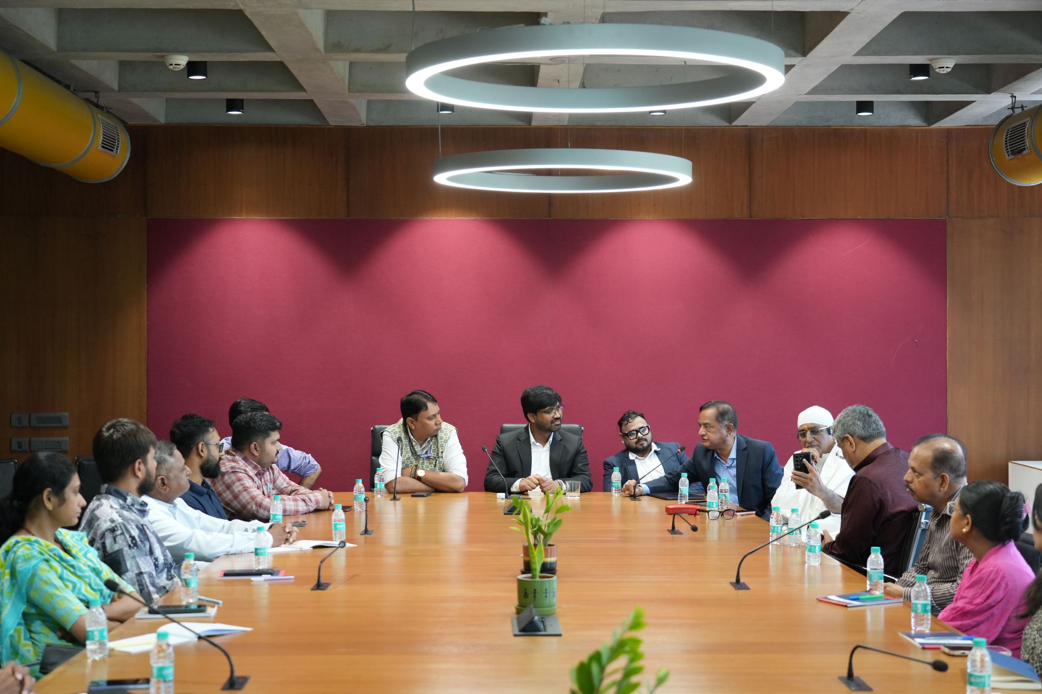 i-Hub Gujarat Explores IP and Technology Commercialization with Industry Experts