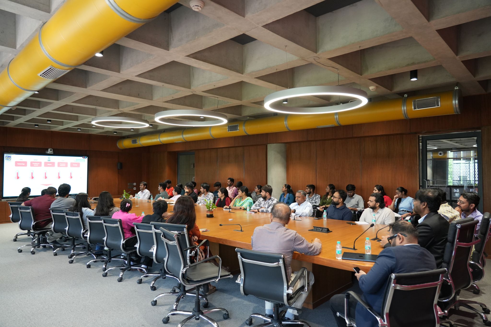 i-Hub Gujarat Explores IP and Technology Commercialization with Industry Experts