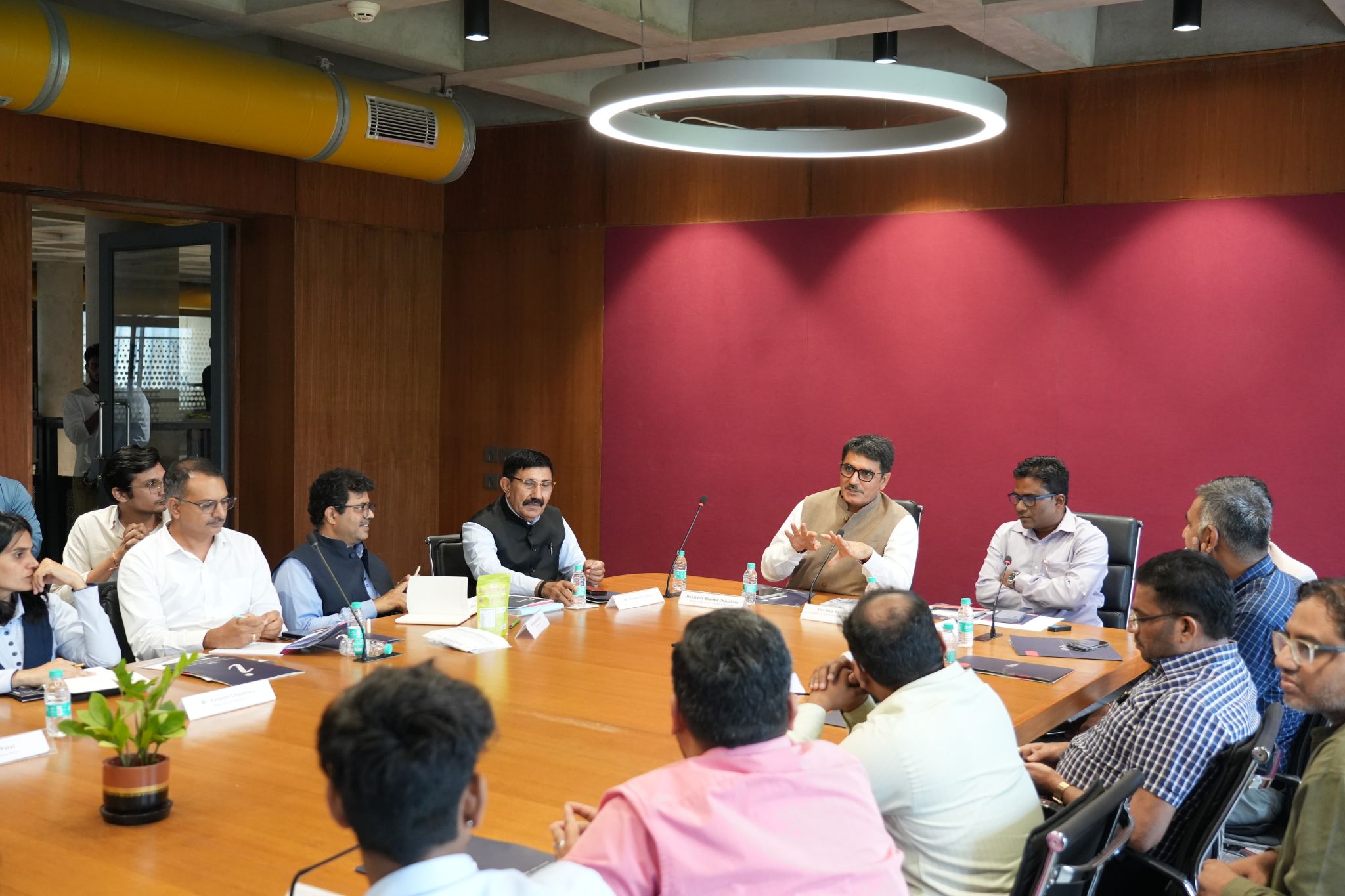 i-Hub Gujarat Hosts Hon’ble Speaker Shri Shankar Chaudhary and Banas Dairy Leadership