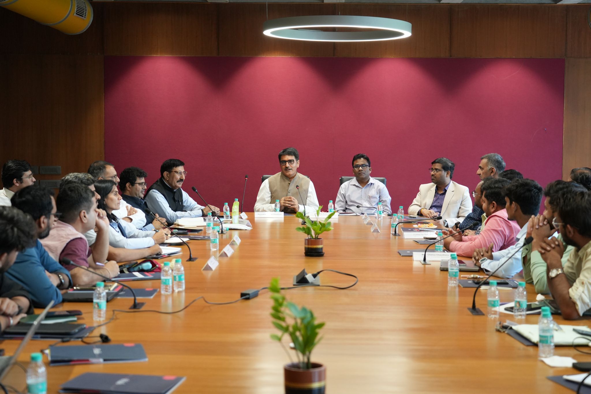 i-Hub Gujarat Hosts Hon’ble Speaker Shri Shankar Chaudhary and Banas Dairy Leadership