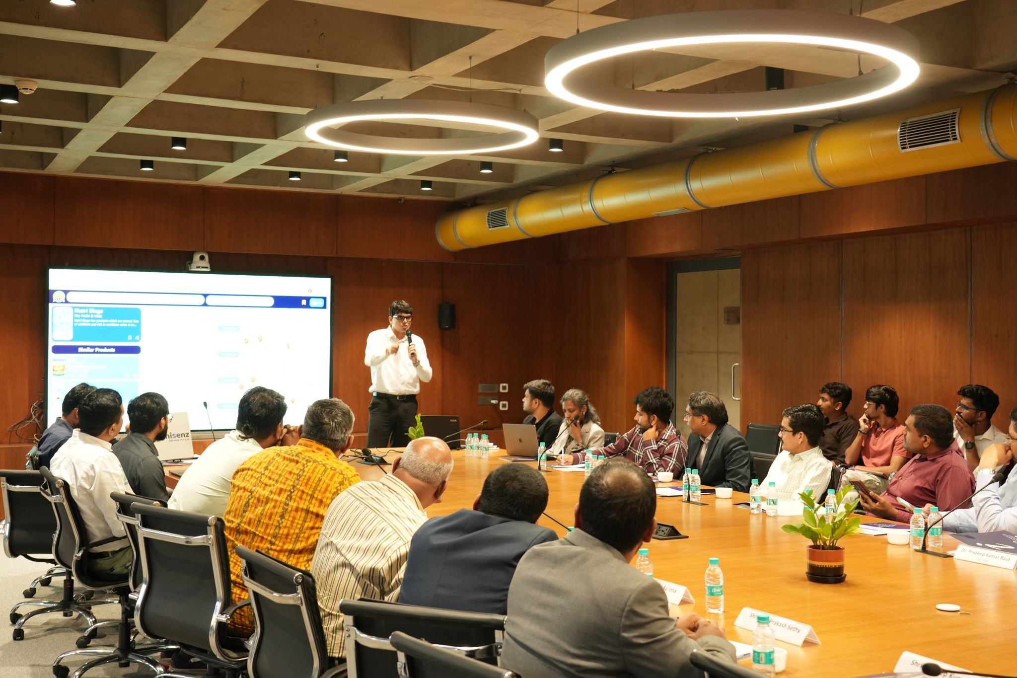 i-Hub Gujarat Hosts Hon’ble Odisha Minister Dr. Mukesh Mahaling and IT Department Delegation