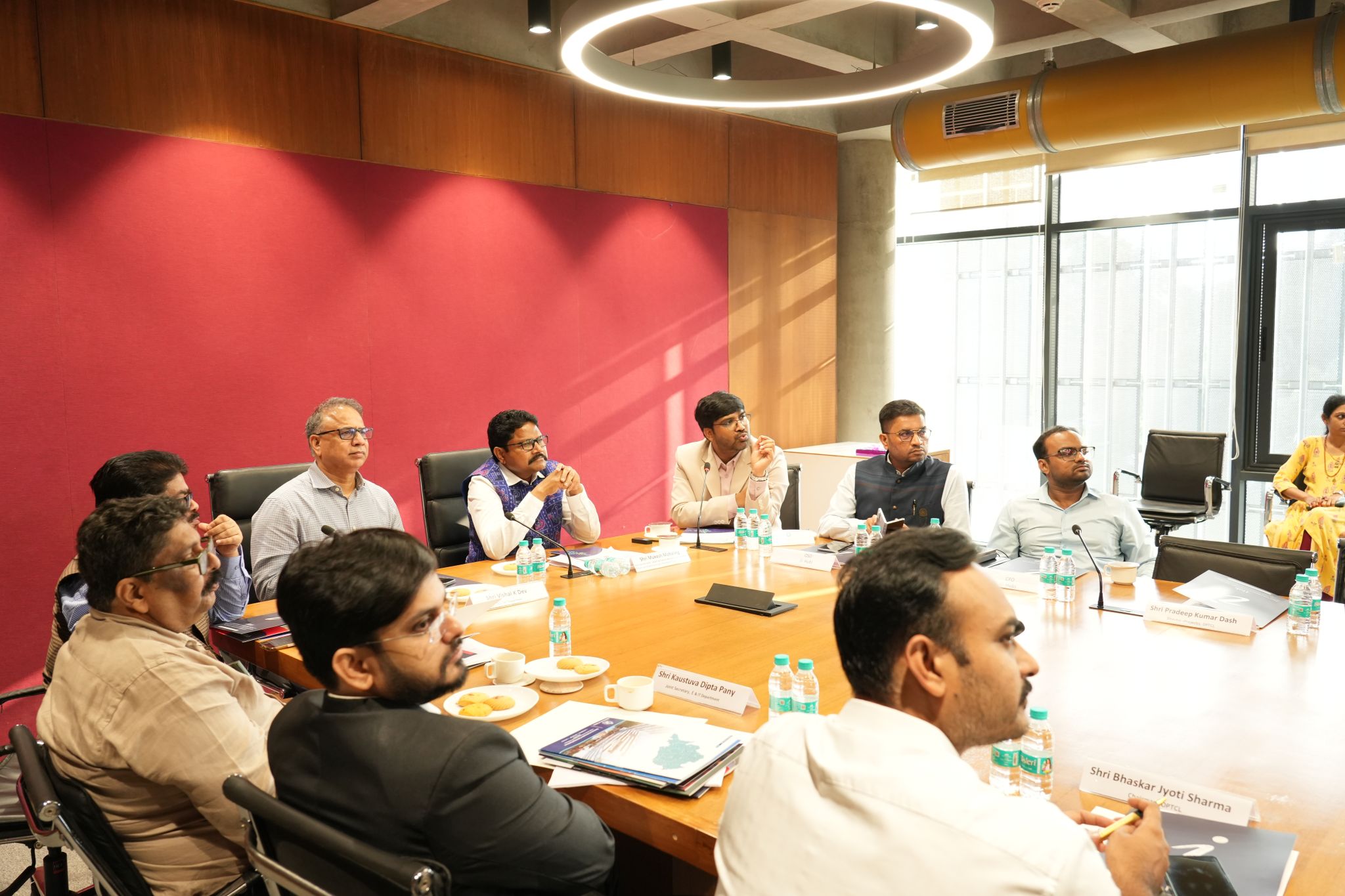 i-Hub Gujarat Hosts Hon’ble Odisha Minister Dr. Mukesh Mahaling and IT Department Delegation