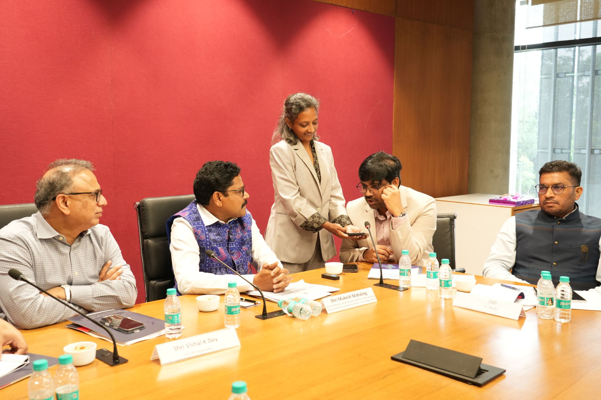 i-Hub Gujarat Hosts Hon’ble Odisha Minister Dr. Mukesh Mahaling and IT Department Delegation
