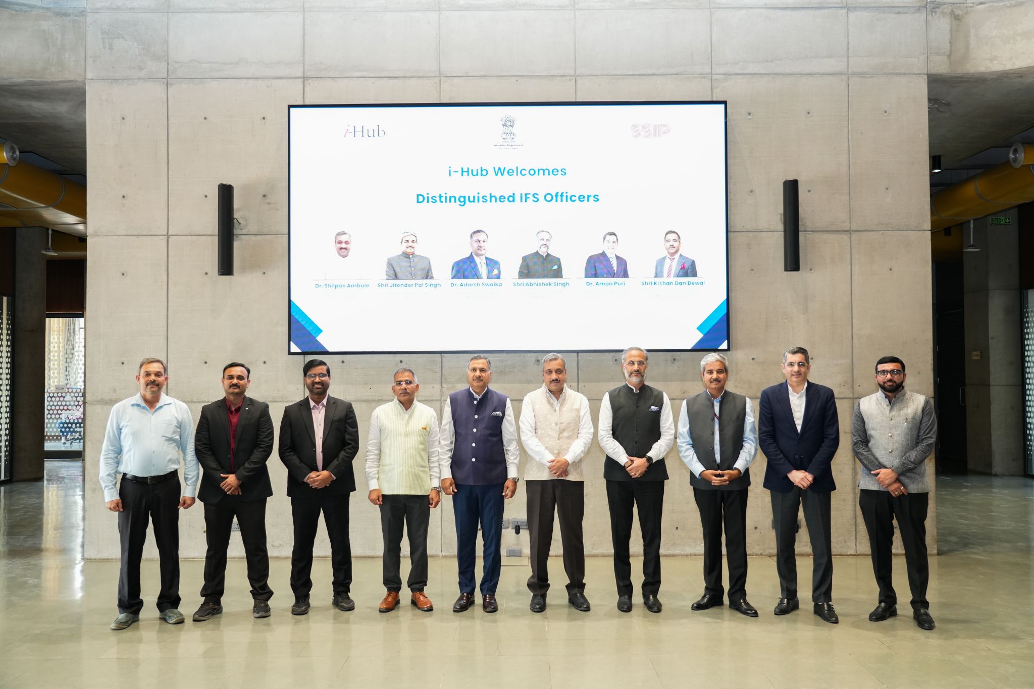 i-Hub Gujarat Welcomes Senior IFS Delegation for Innovation Ecosystem Engagement